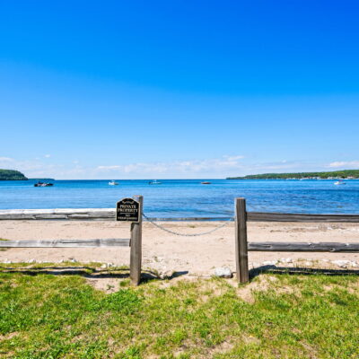 Bay Brook Waterfront Cottage In Ephraim
