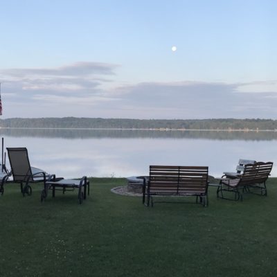Kangaroo Lake – Sunset Shores Resort – Please Refer to Individual Cottage Listings For Booking