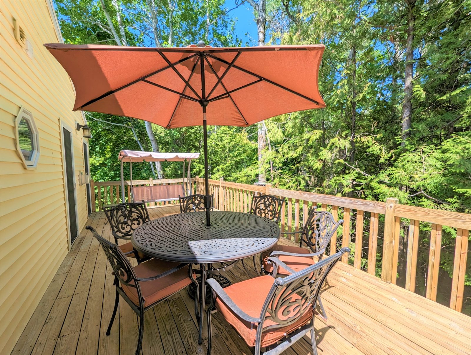 Bay Shore Getaway - Lundquist Realty & Vacation Rentals Of Door County, LLC