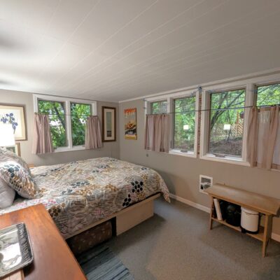 Haynes Sand Lakefront Cottage