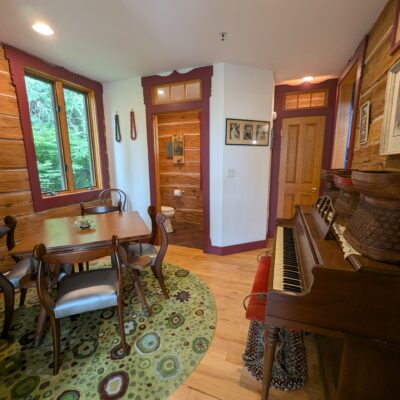 Camp Door-Beautiful Waterfront Home