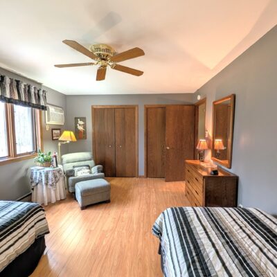 Skogland Condo #11 – Patio with lots of natural light and cozy furnishings!